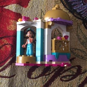 Jasmines Petite Palace